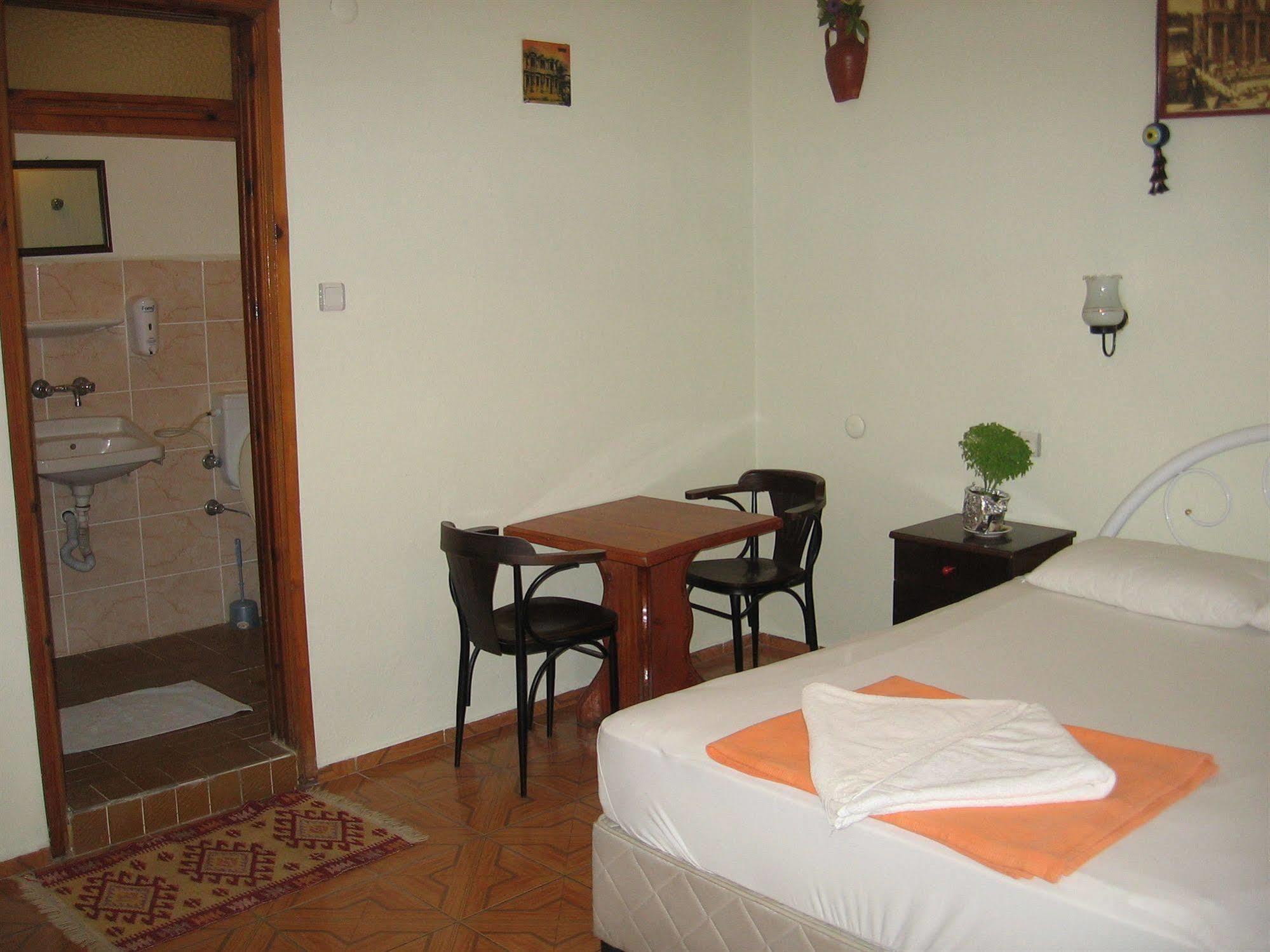 Paris Hotel Selcuk Exterior photo