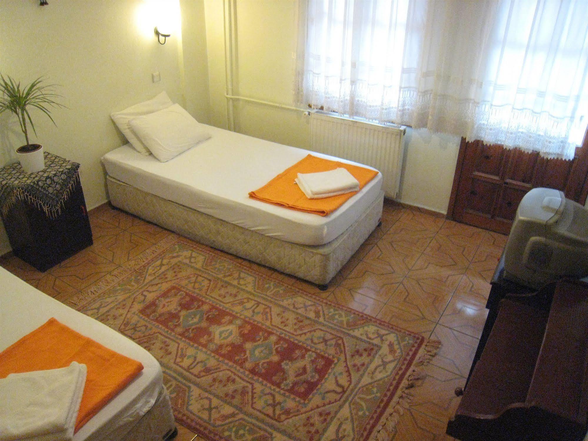 Paris Hotel Selcuk Exterior photo