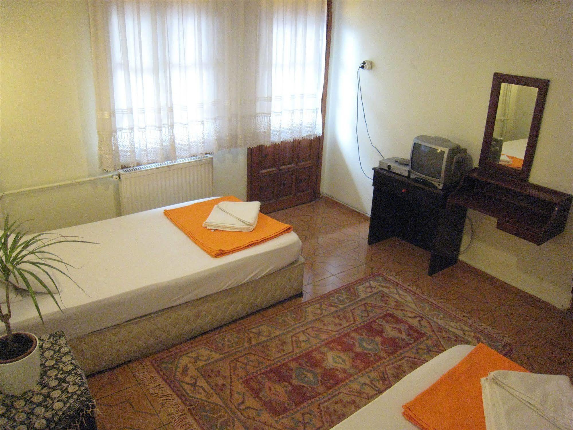Paris Hotel Selcuk Exterior photo