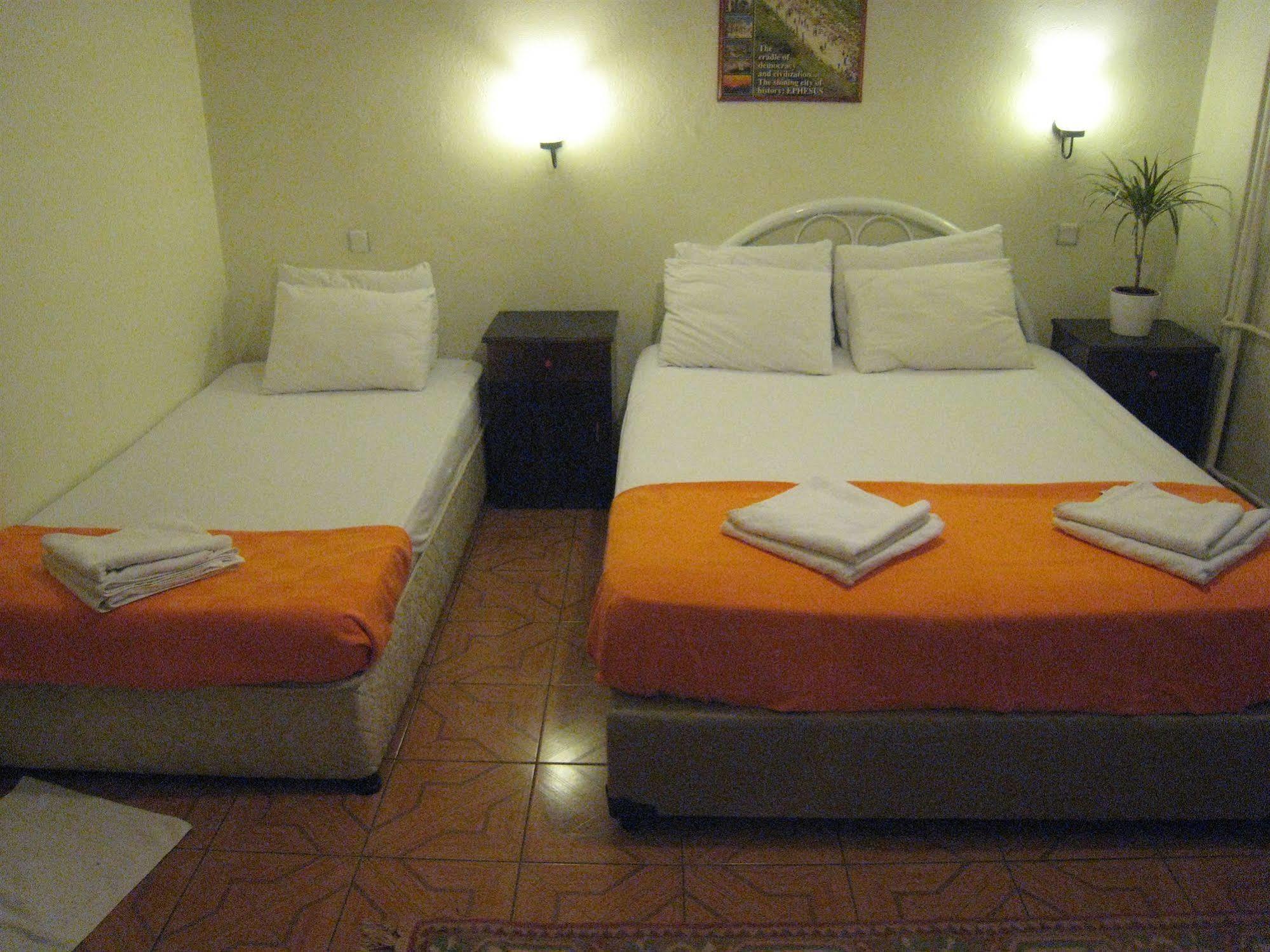 Paris Hotel Selcuk Exterior photo